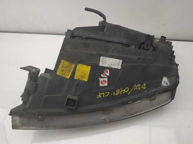 FORD 301174206 Faro derecho  en stock Terrassa