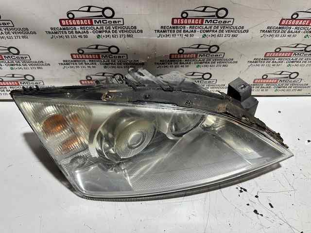301174272 FORD Faro derecho  en stock Gandía