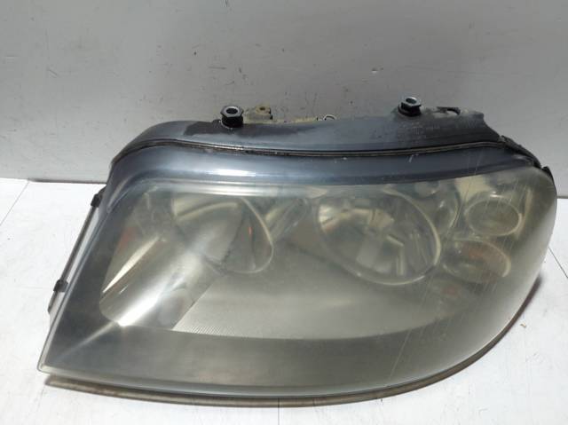 301182211 Faro izquierdo  disponible Málaga