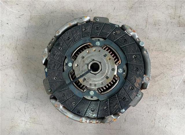 RENAULT 302053302R Embrague  en stock Terrassa