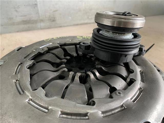 RENAULT 302057505R Embrague  en stock Salamanca