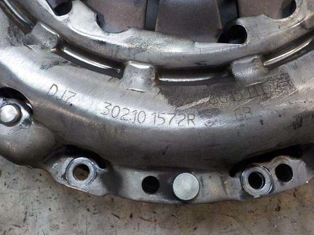 RENAULT 302057505R Embrague  en stock Valencia