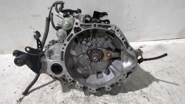 Caja de cambios mecánica, completa Toyota Auris E15