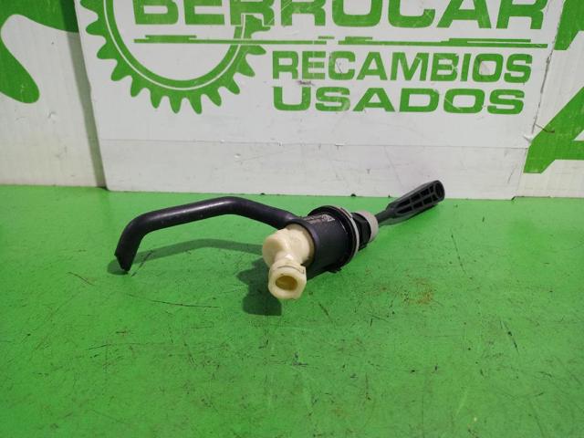 306100394R Cilindro maestro de embrague comprar Sevilla