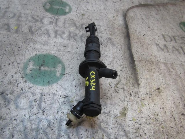 306101808R Cilindro maestro de embrague  disponible Utrera