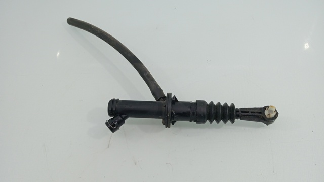 306101808R Cilindro maestro de embrague  disponible Utrera
