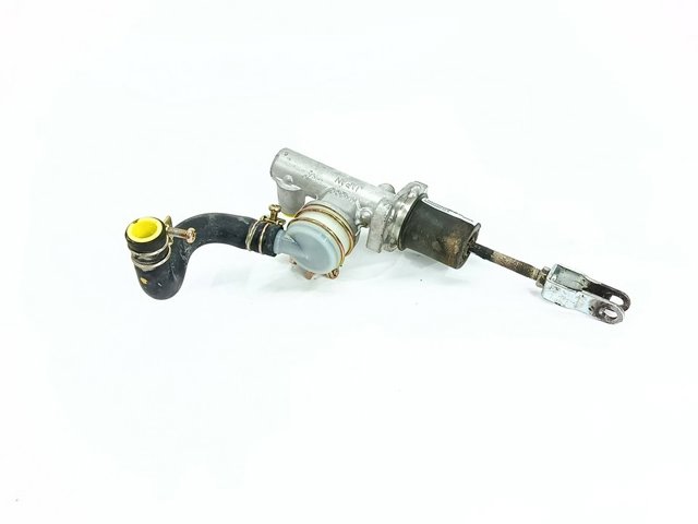 Cilindro maestro de clutch 306103T901 NISSAN