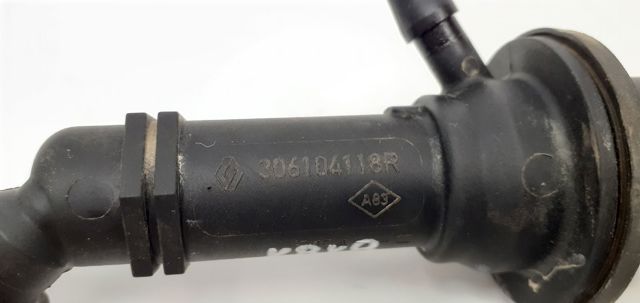 306104118R Cilindro maestro de embrague  disponible Málaga