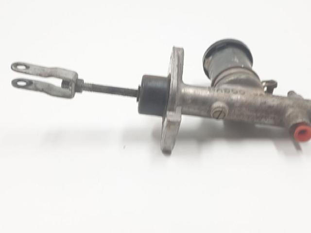 NISSAN 3061055S11 Cilindro maestro de embrague  en stock Terrassa