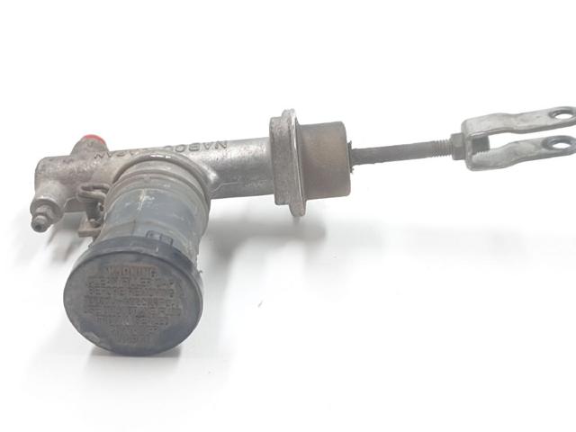 3061055S11 NISSAN Cilindro maestro de embrague  comprar en Oviedo