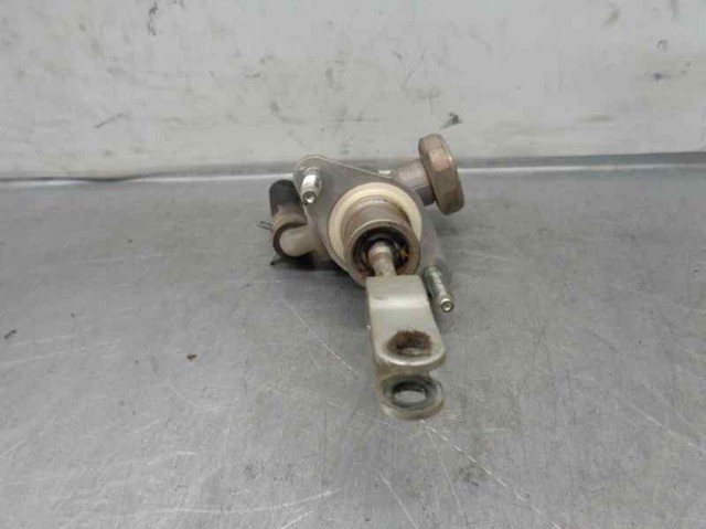 Cilindro maestro de embrague Nissan Primera P12