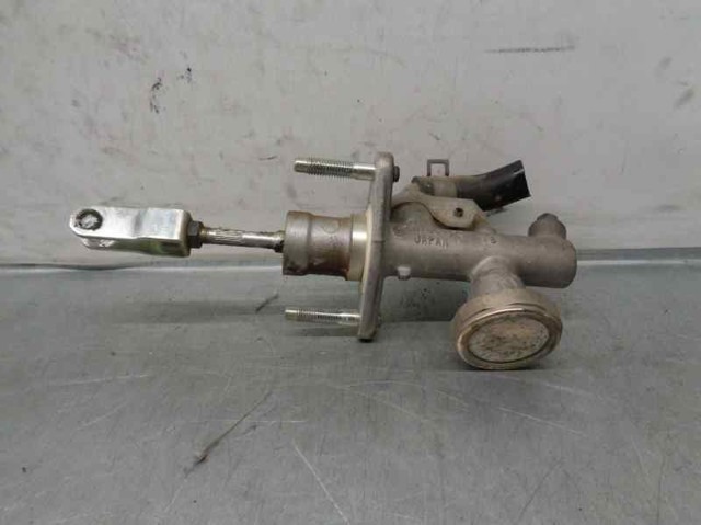 Cilindro maestro de embrague Nissan Primera P12