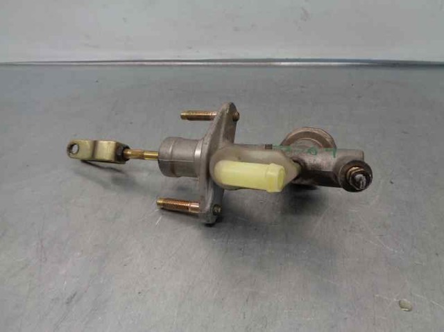 Cilindro maestro de embrague Nissan Primera P12
