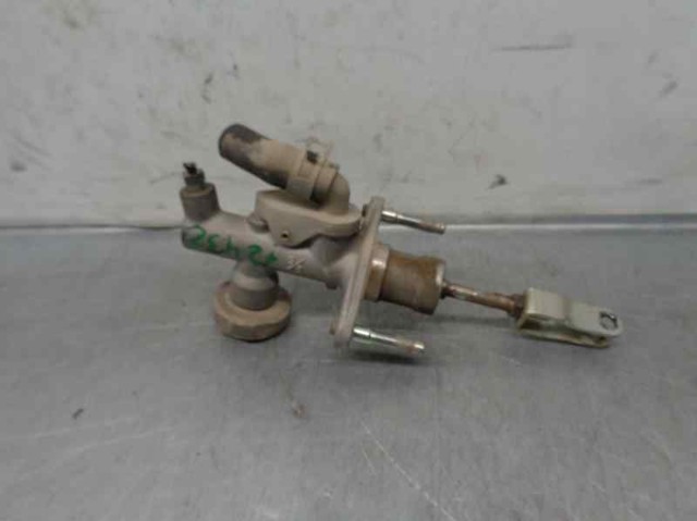 Cilindro maestro de embrague Nissan Primera P12