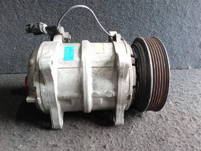 VOLVO 30613408 Compresor de aire acondicionado  en stock Valencia