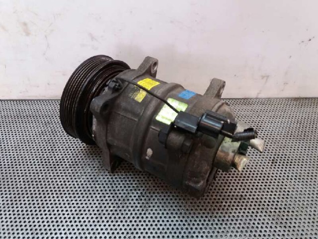 VOLVO 30613408 Compresor de aire acondicionado  en stock Terrassa