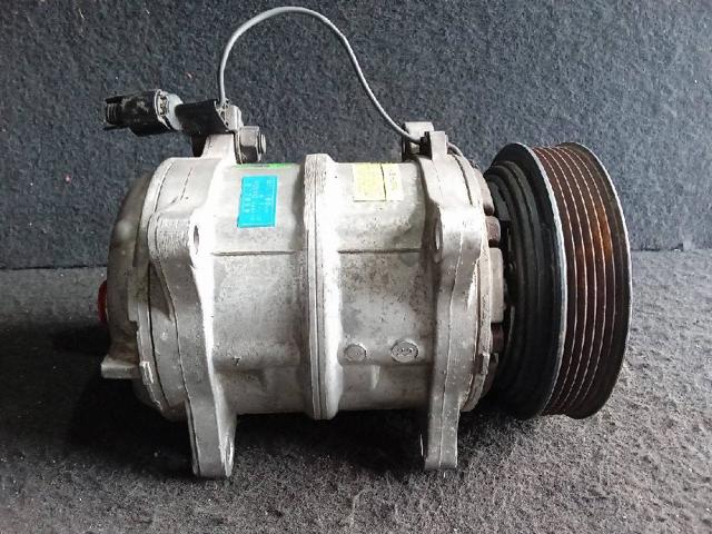 30613408 VOLVO Compresor de aire acondicionado  comprar en Oviedo