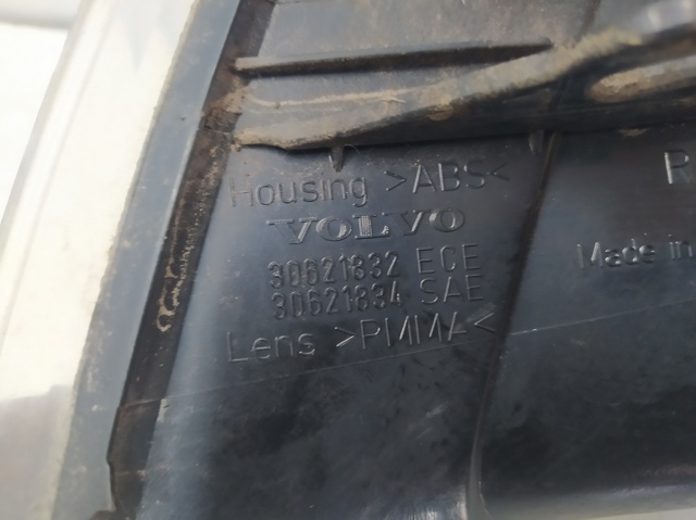 VOLVO 30621832 Piloto intermitente derecho  en stock Valencia