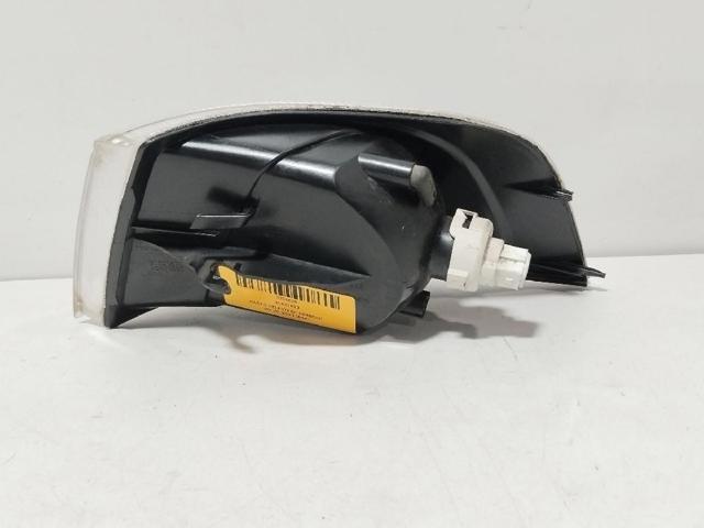 VOLVO 30621832 Piloto intermitente derecho  en stock Terrassa
