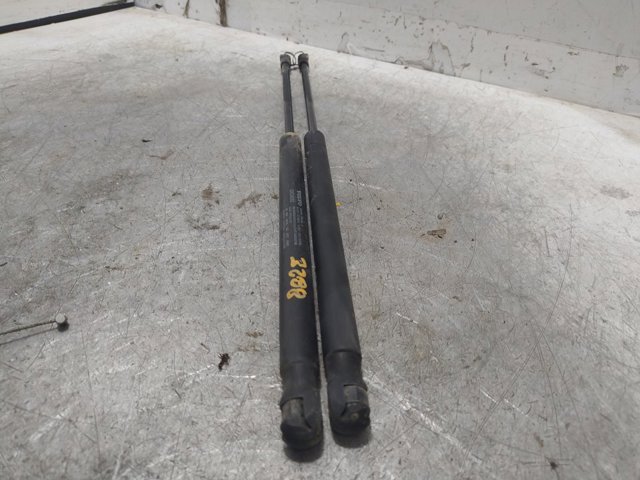 30634580 VOLVO Amortiguador maletero comprar Bilbao