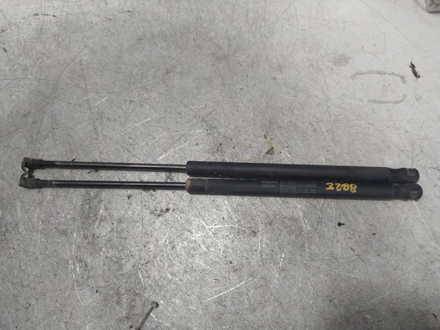 30634580 VOLVO Amortiguador maletero  en stock Huelva