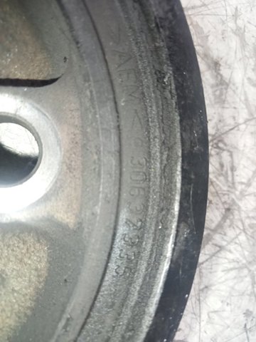 VOLVO 30637335 Polea de cigüeñal  en stock Terrassa