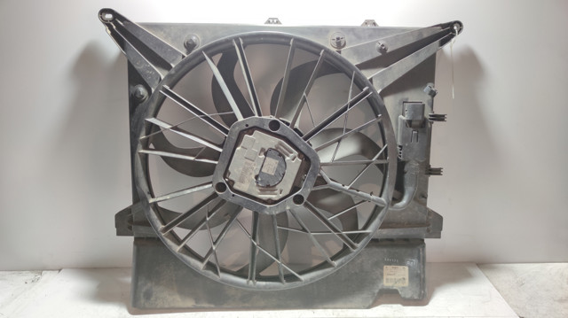 Difusor de radiador, ventilador de refrigeración, condensador del aire acondicionado, completo con motor y rodete 30645719 Volvo