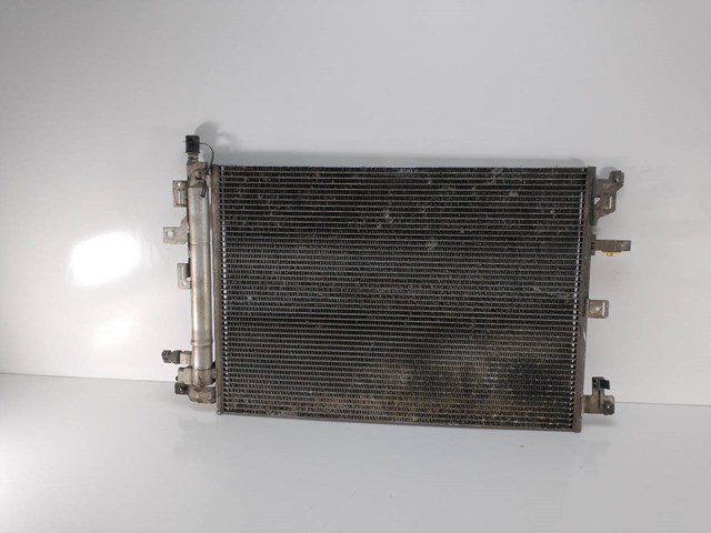VOLVO 30648953 Condensador de aire acondicionado  disponible España