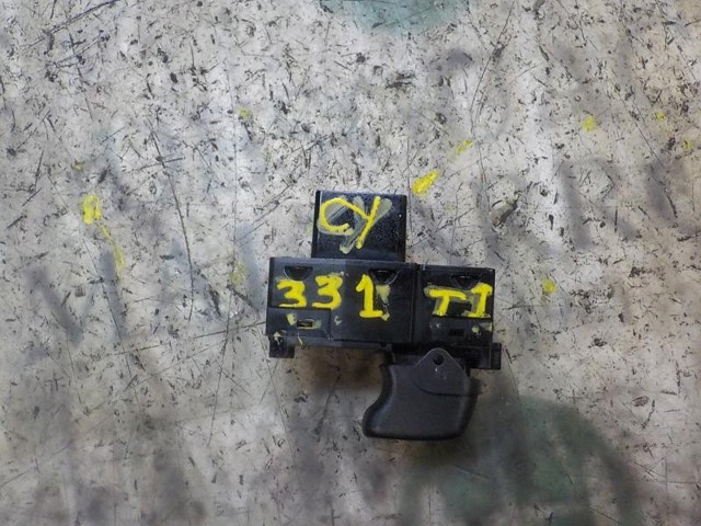 30658696 VOLVO Botón de encendido del motor del elevalunas trasero  disponible Ourense