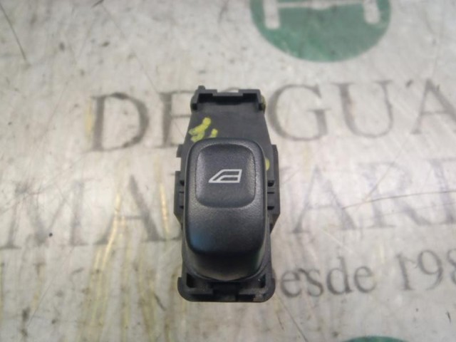 30658696 Botón de encendido del motor del elevalunas trasero  disponible Málaga