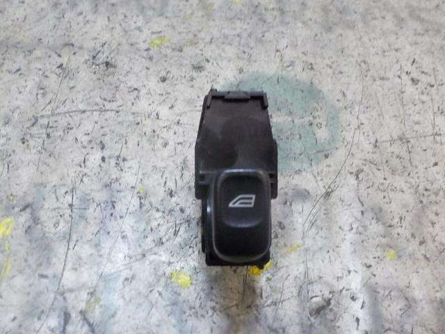 30658696 VOLVO Botón de encendido del motor del elevalunas trasero  comprar en Jaén