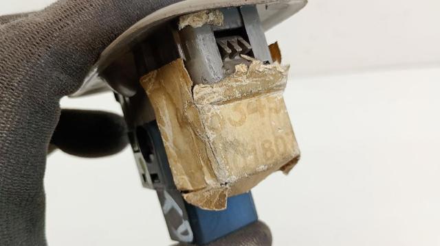 30658696 VOLVO Botón de encendido del motor del elevalunas trasero comprar Madrid