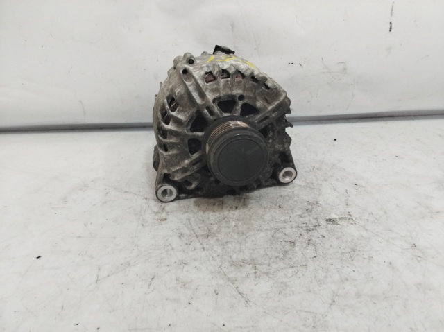 VOLVO 30659390 Alternador  en stock Valencia