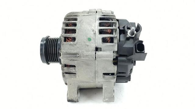 VOLVO 30659390 Alternador  en stock Salamanca