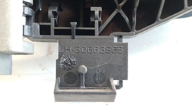 VOLVO 30663866 Soporte de manija exterior de puerta delantera derecha  comprar en Murcia