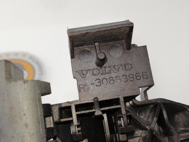 30663866 VOLVO Soporte de manija exterior de puerta delantera derecha  disponible Alicante