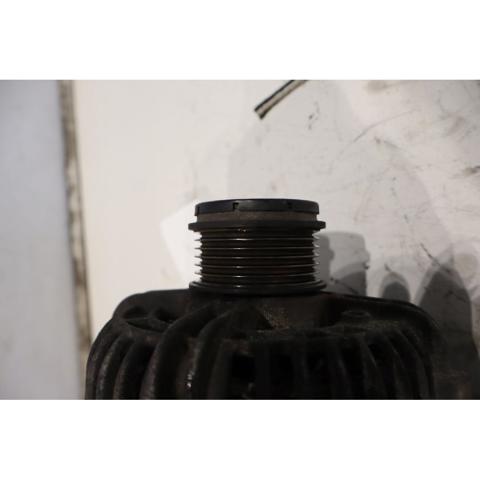 30667894 VOLVO Alternador  comprar en Oviedo