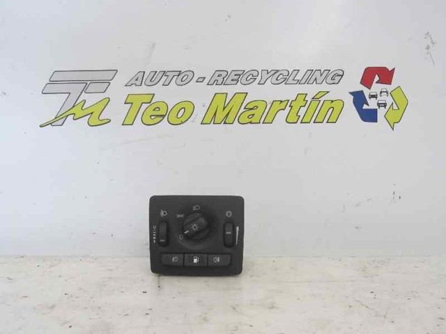 VOLVO 30669736 Interruptor de luces en el tablero  comprar en Ponferrada