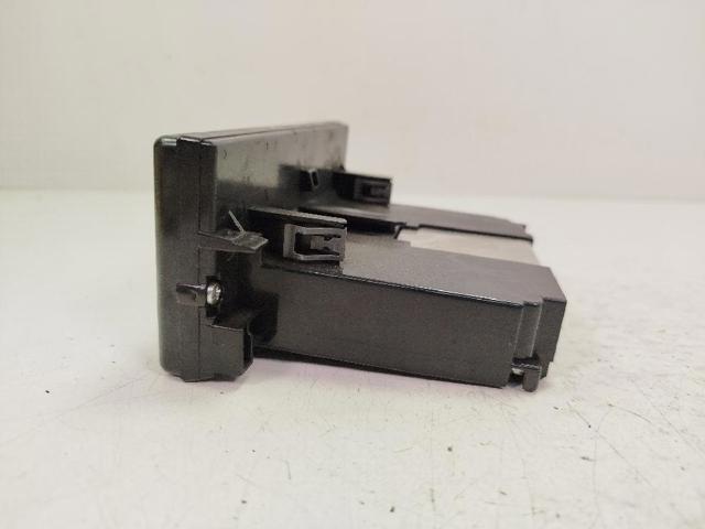 30679647 VOLVO Pantalla  en stock Huelva