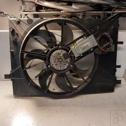 VOLVO 30680547 Ventilador de radiador  en stock Salamanca