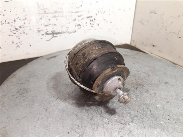 30680751 VOLVO Soporte delantero del motor  disponible Alicante