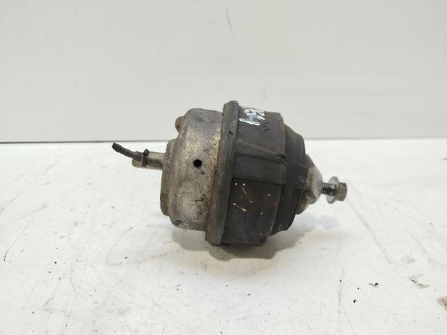 30680751 VOLVO Soporte de motor delantero  en stock Gandía