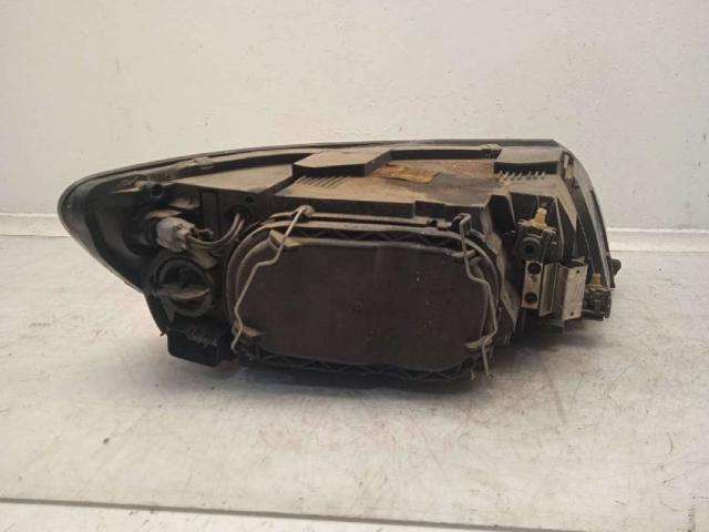 30698873 VOLVO Faro derecho  disponible Alicante