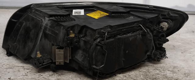 30698886 VOLVO Faro derecho  disponible Ourense