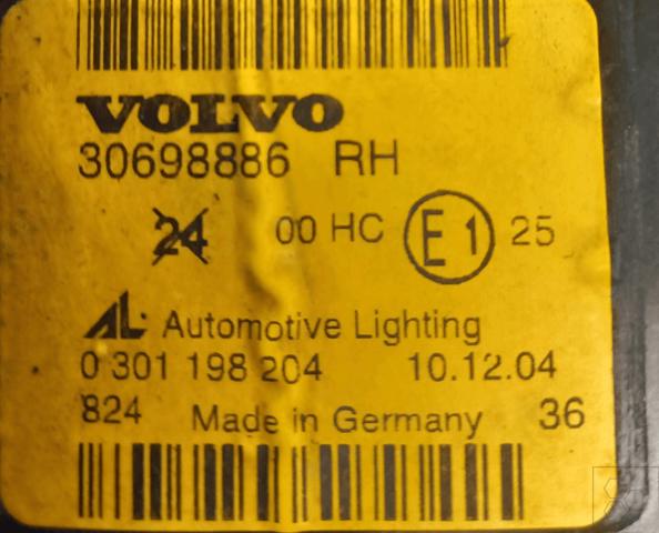 30698886 VOLVO Faro derecho  comprar en Oviedo