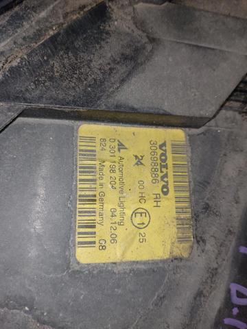 30698886 Faro derecho  disponible Utrera