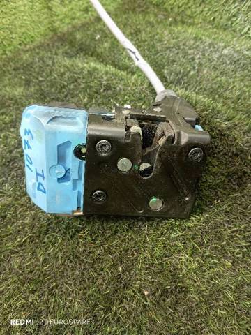 30699746 VOLVO Cerradura de puerta delantera izquierda  comprar en Lleida