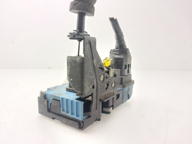 30699748 Cerradura de puerta delantera derecha  disponible Burgos
