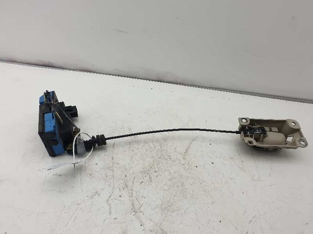 30699748 VOLVO Cerradura de puerta delantera derecha  disponible Alicante