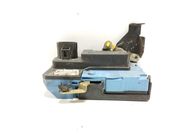 VOLVO 30699748 Cerradura de puerta delantera derecha  comprar en Murcia